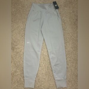 Under Armour Women's Light Gray Leggings